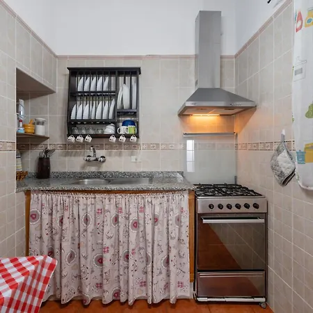 Casa Mary Valverde *
